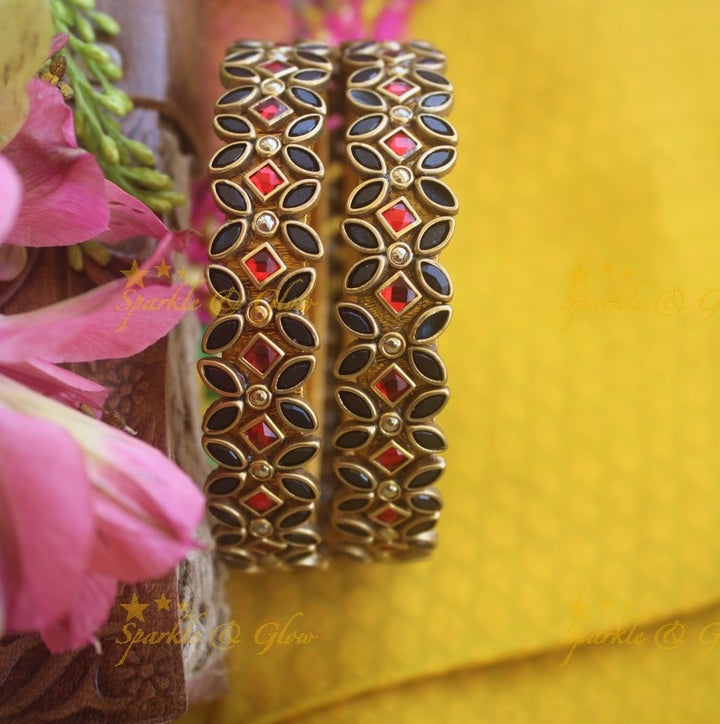 Silk thread flower design bangle a pair - Black Red