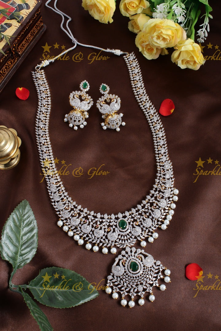 Stunning GJ Polish peacock carved pearl long necklace - Green