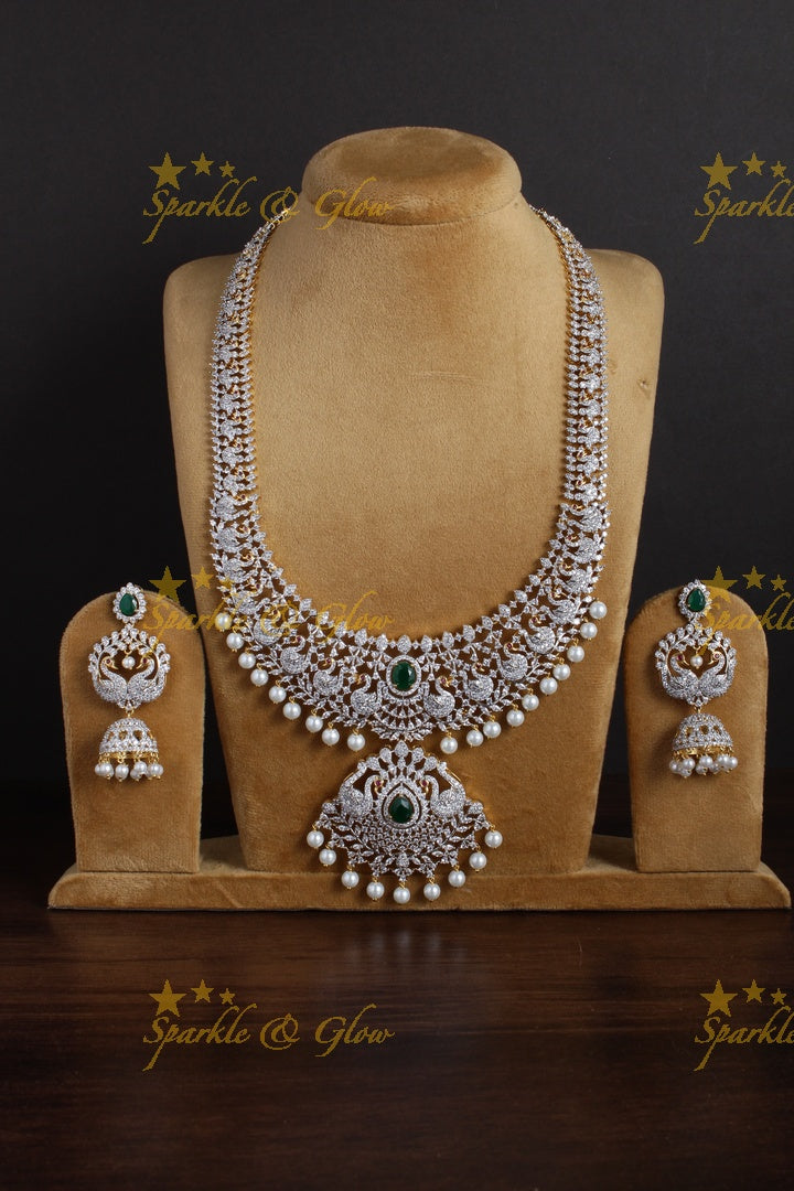 Stunning GJ Polish peacock carved pearl long necklace - Green