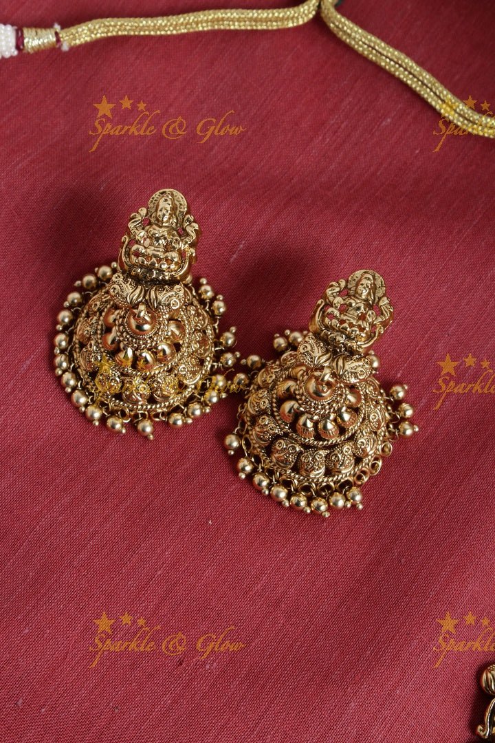 Beautiful gold alike Lakshmi carved gold beads necklace - Sparkle and Glow - Back Thread - 