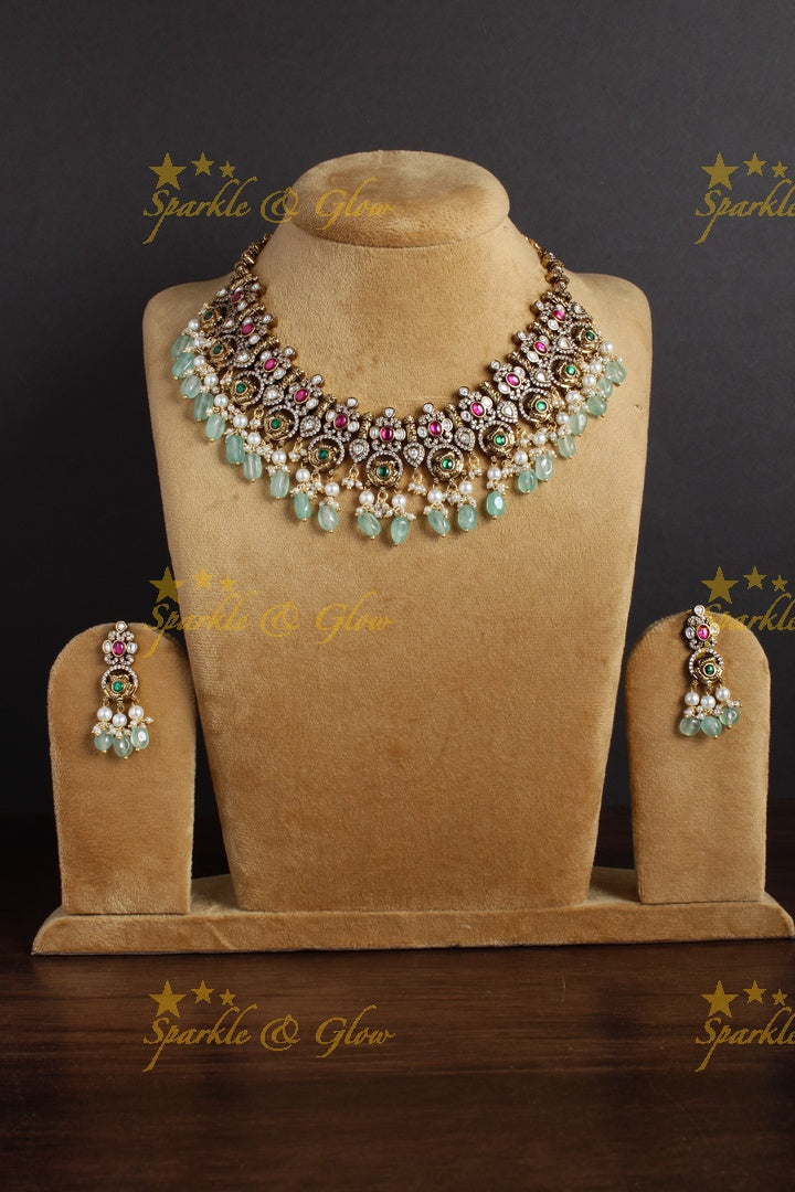 Antique short victorian floral bead necklace - Multi