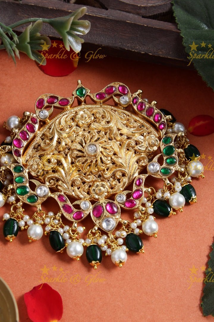 Gheru gold intricate design black and pearl bead pendent set - Sparkle and Glow - 