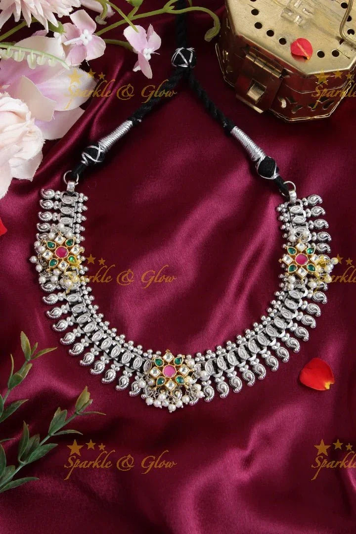 Silver Look alike Jadau moggapu design Fusion necklace - Sparkle and Glow