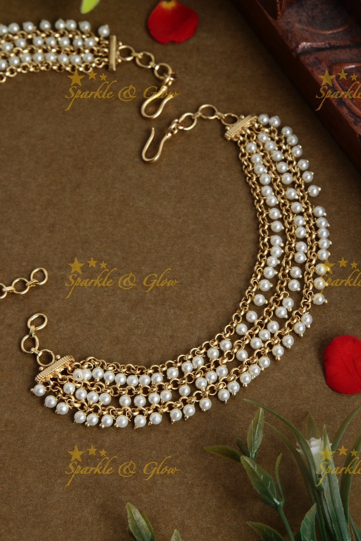 Gold alike pearl layer earchain