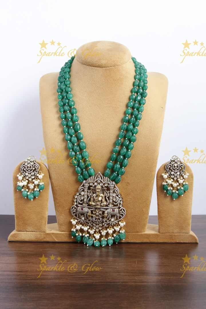 Gray beads Ganesha pendent Victorian AD Haram