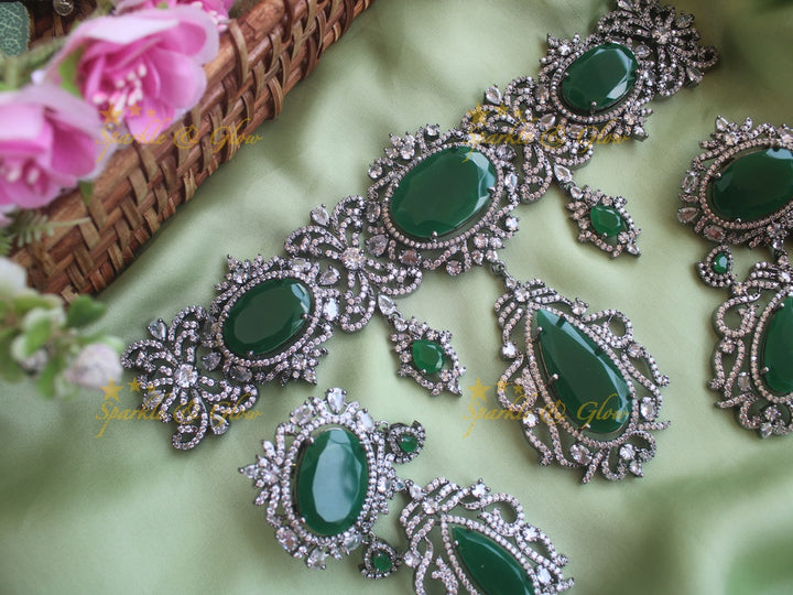 Statement Victorian AD emerald choker
