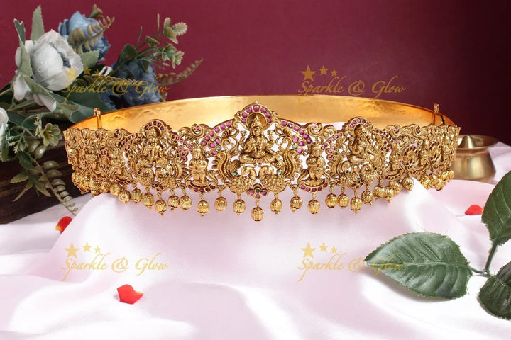 Beautiful Lakshmi Gold alike Hipbelt - Sparkle and Glow