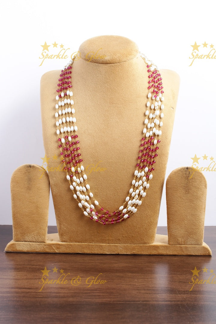 Statement Pearl Gold Black beads two layer chain
