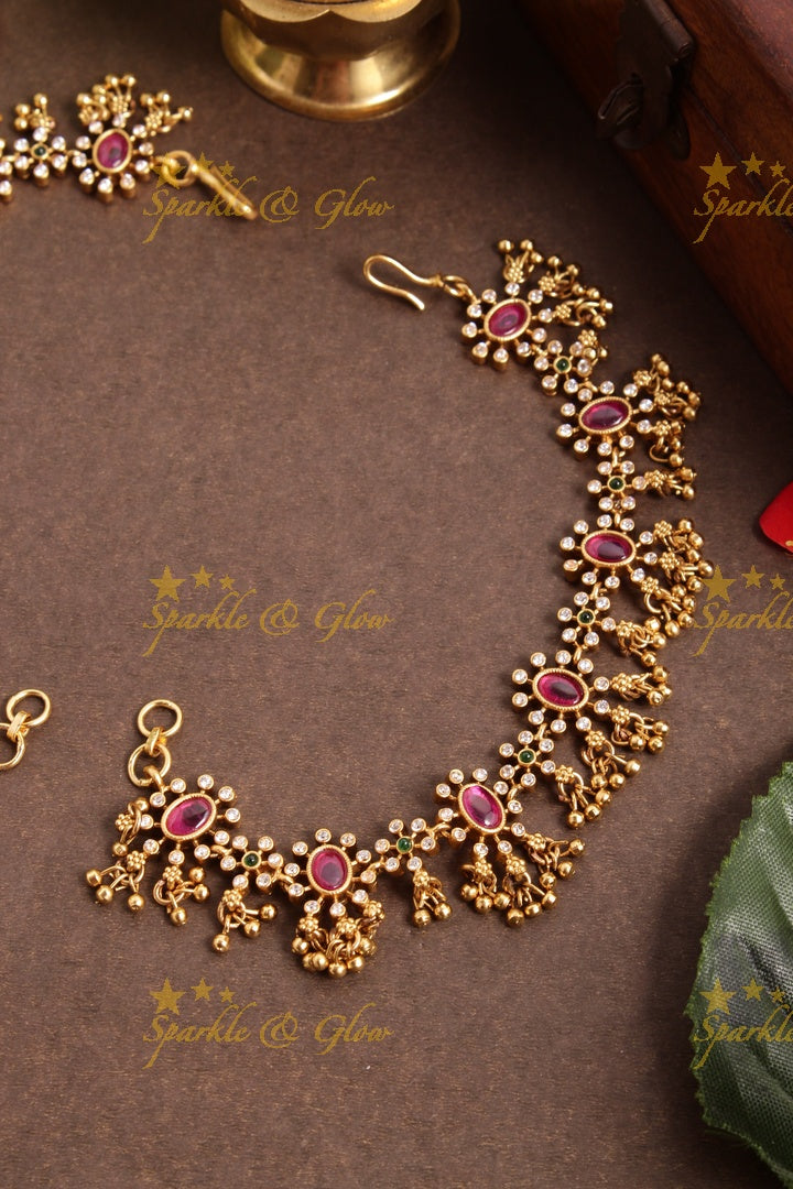Gorgeous floral kemp stones earchain