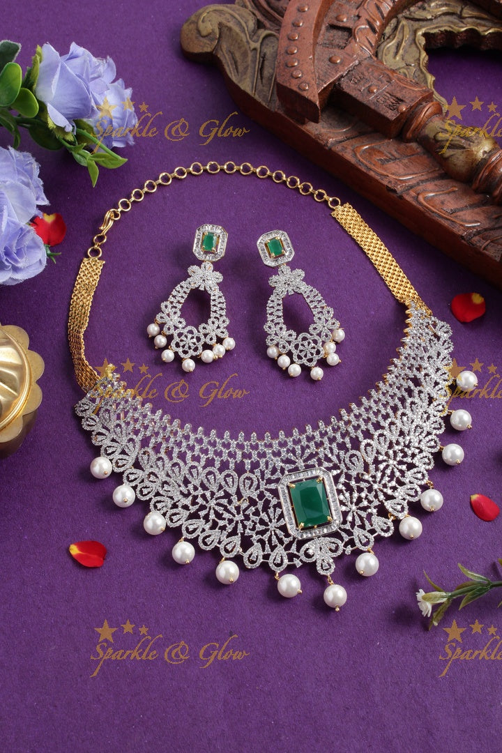 Stunning AD GJ emerald choker