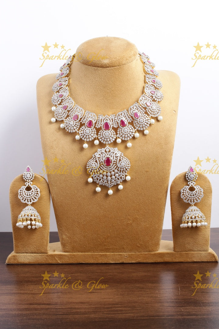 Beautiful GJ polish peacock necklace - Pink