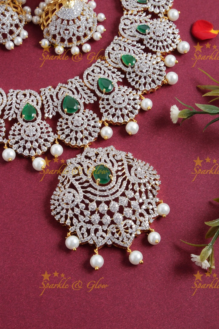 Beautiful GJ polish peacock necklace - Green