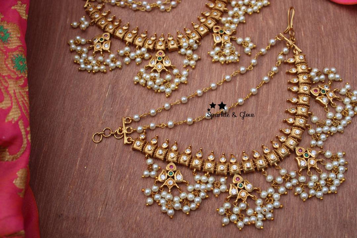 Gutta pusalu mattal / Earchain