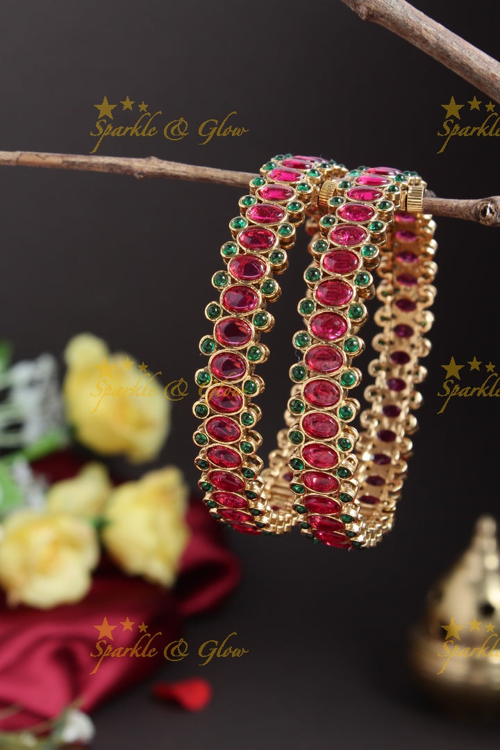 Gold alike Kemp Oval shaped  Bangles