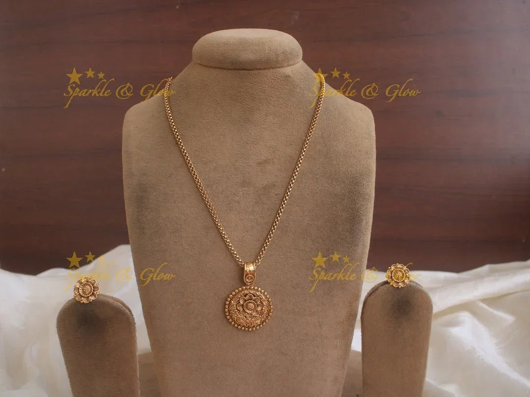 Elegant floral pendent chain gold - Sparkle and Glow