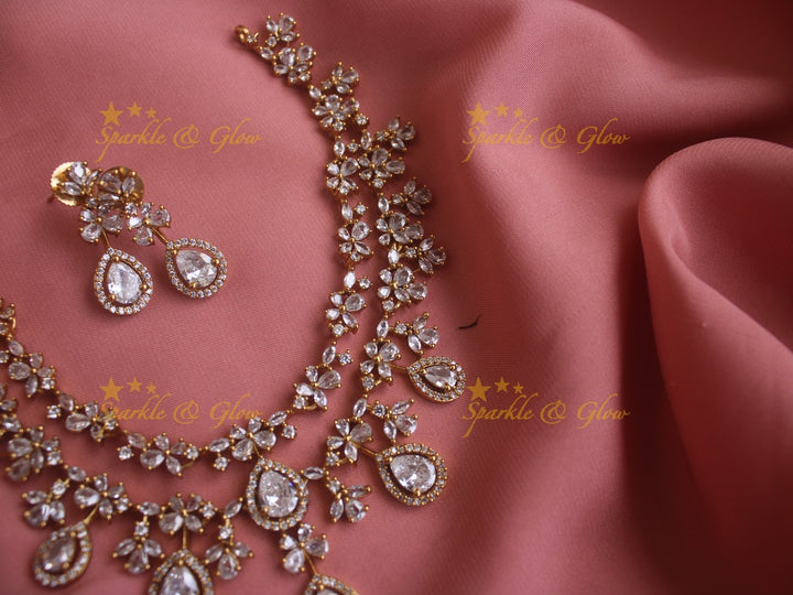 Statement  Ad necklace with water drop design