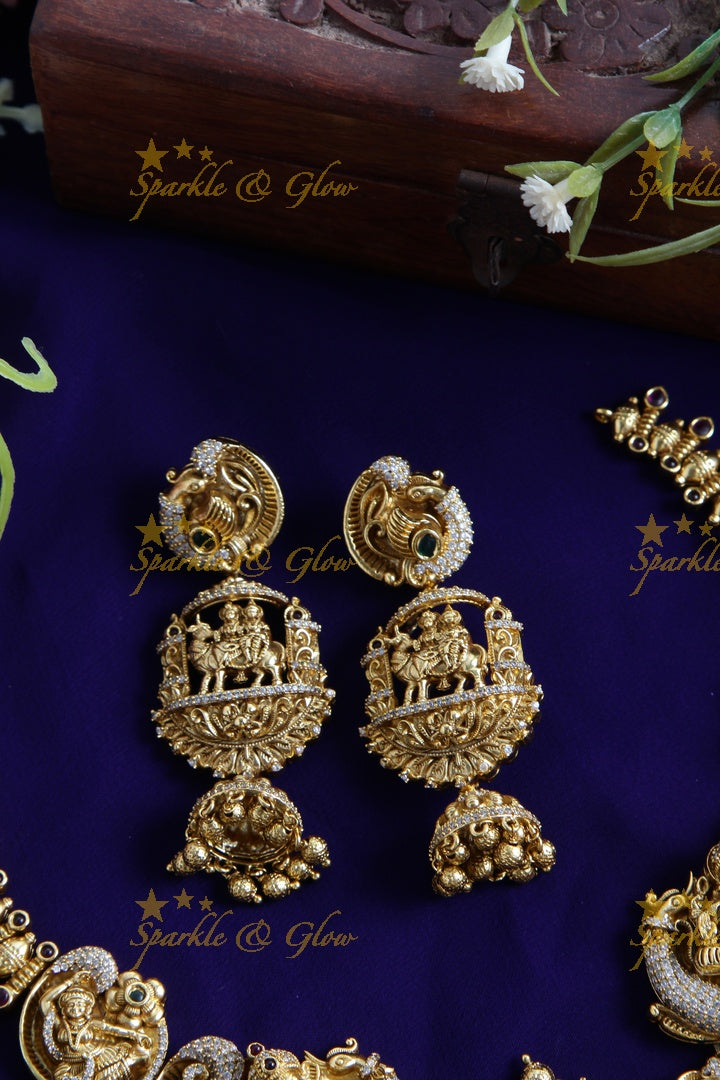Exclusive Shiva parvati and ganesha carved necklace with gold beads