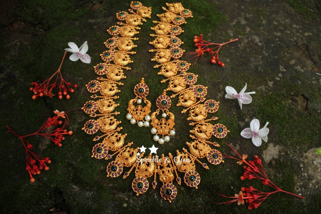 Gold alike polished peaock design kemp stones statement haram