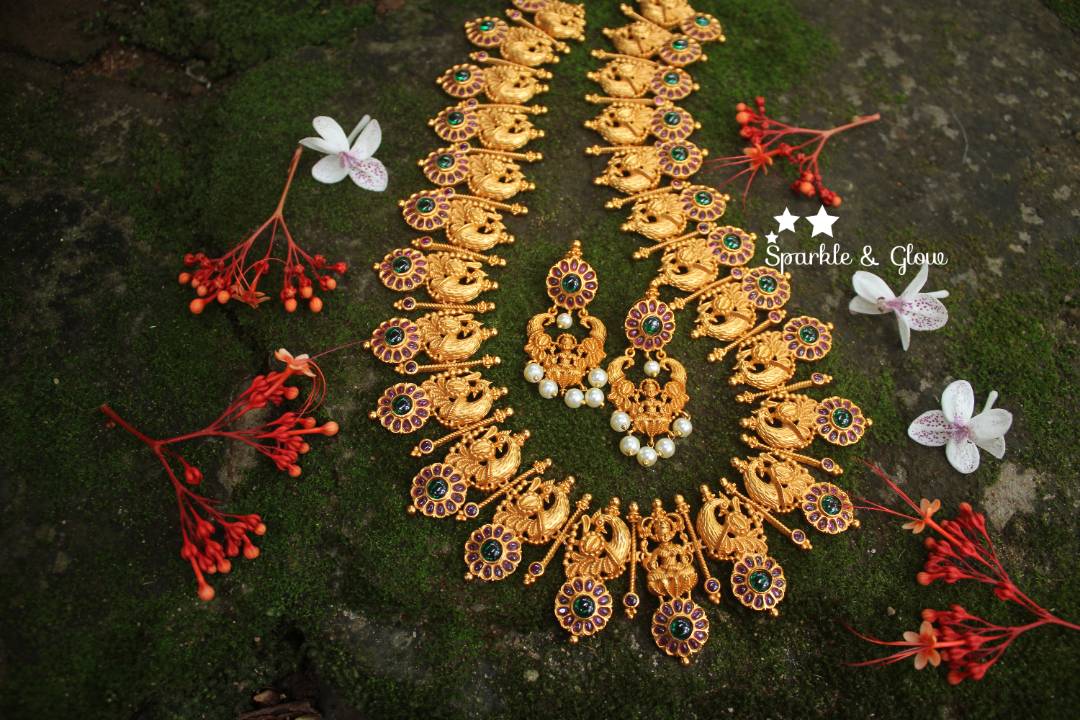 Gold alike polished peaock design kemp stones statement haram