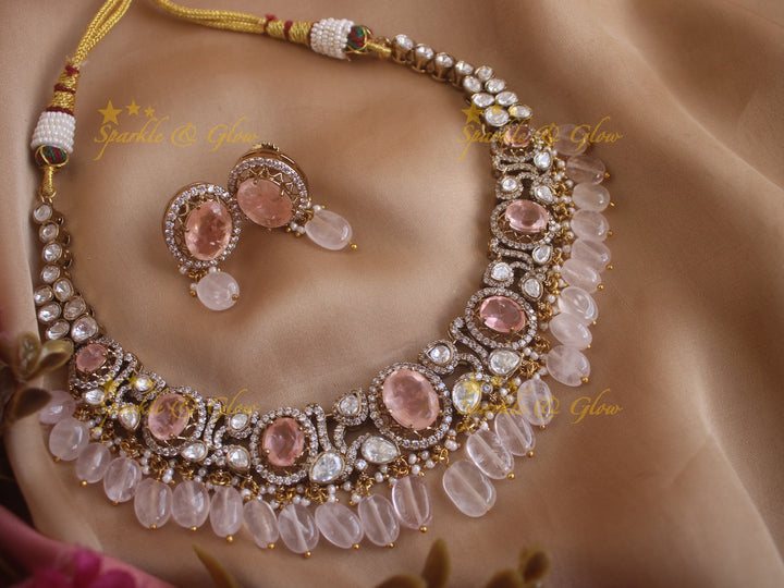 Stunning Victorian AD necklace with peach colour stones and beads