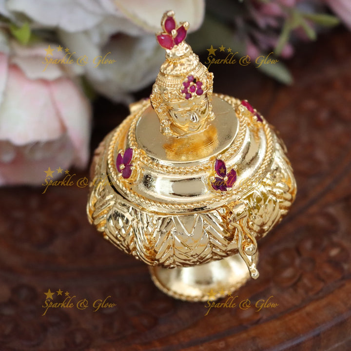 Exquisite Gold-Plated Kumkum Box for Festive Celebrations