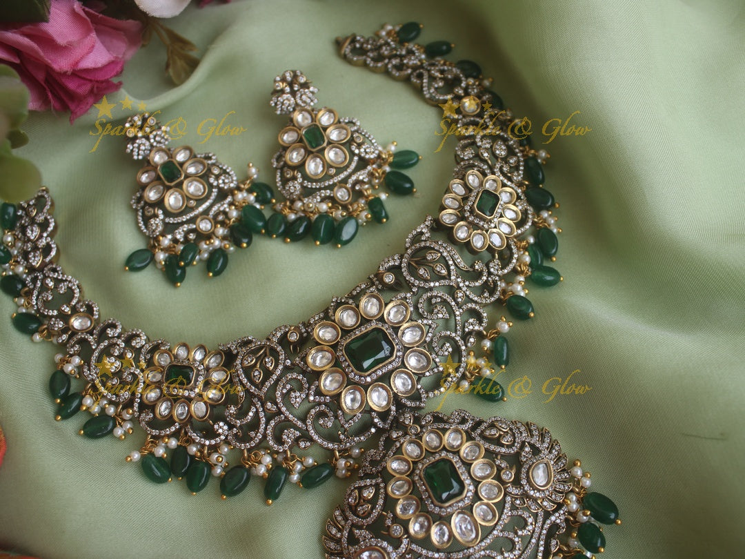 Statement floral leaf design Victorian AD necklace with green stones and green beads