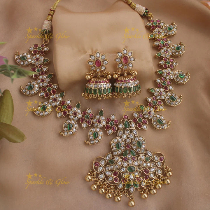Beautiful floral Mango kemp short necklace with green beads and kemp stones - Sparkle and Glow