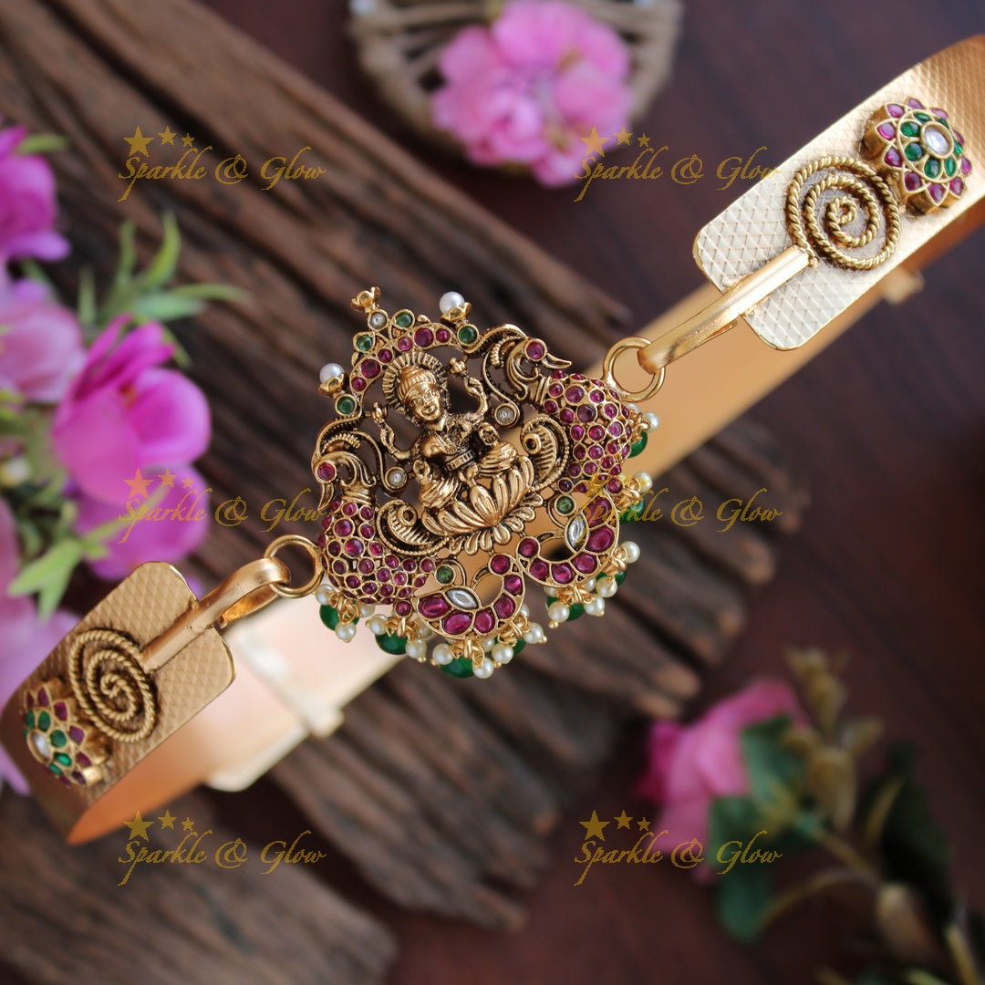 Gold alike Lakshmi pendent type plain hipbelt