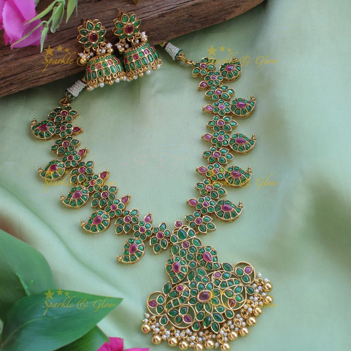 Beautiful floral Mango kemp short necklace with green beads and kemp stones - Sparkle and Glow