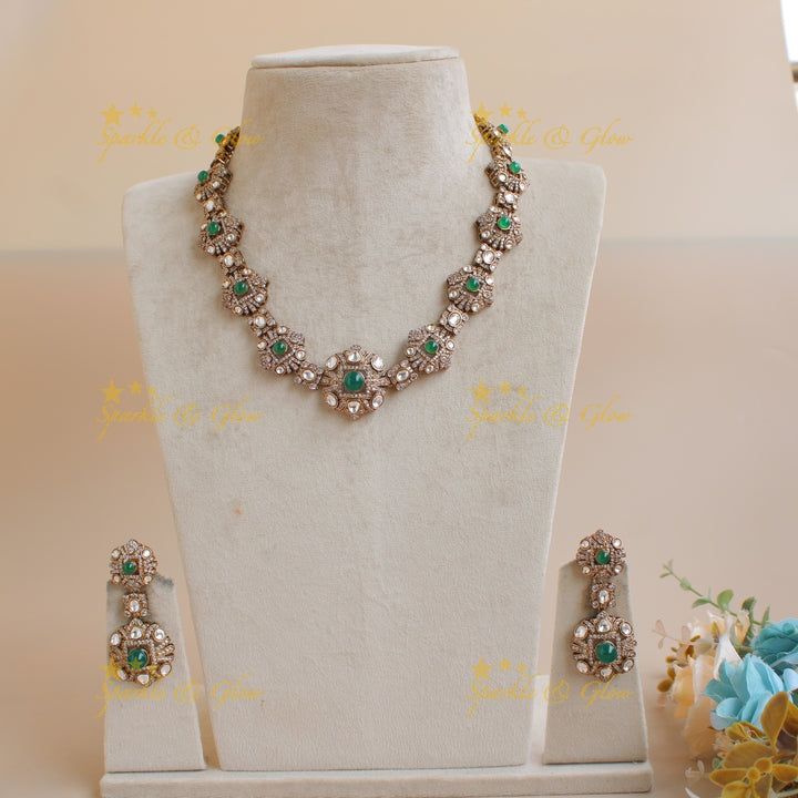 Beautiful floral design victorian AD short necklace with ruby - red