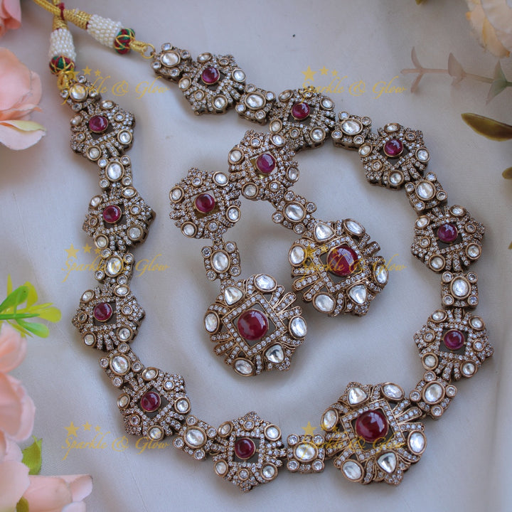 Beautiful floral design victorian AD short necklace with ruby - red