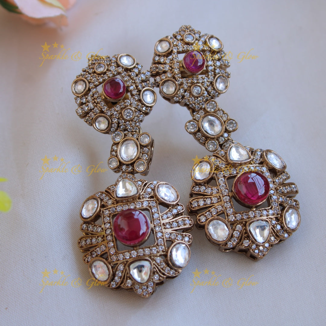 Beautiful floral design victorian AD short necklace with ruby - red