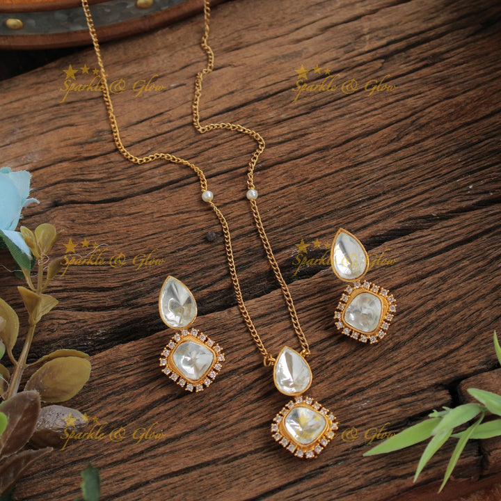 Beautiful Pendent Chain with white stones