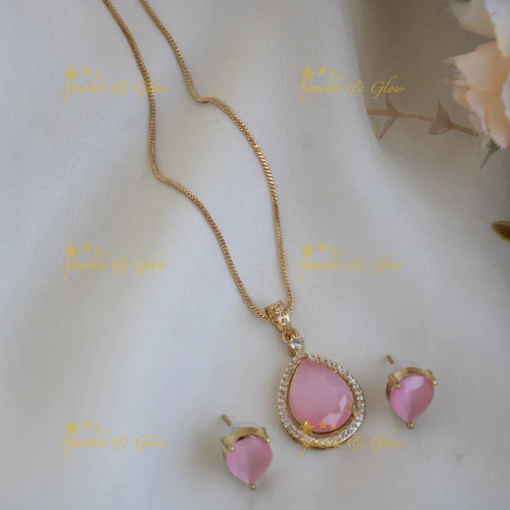 Elegant water drop pendent with chain with CZ stones - red - Sparkle and Glow