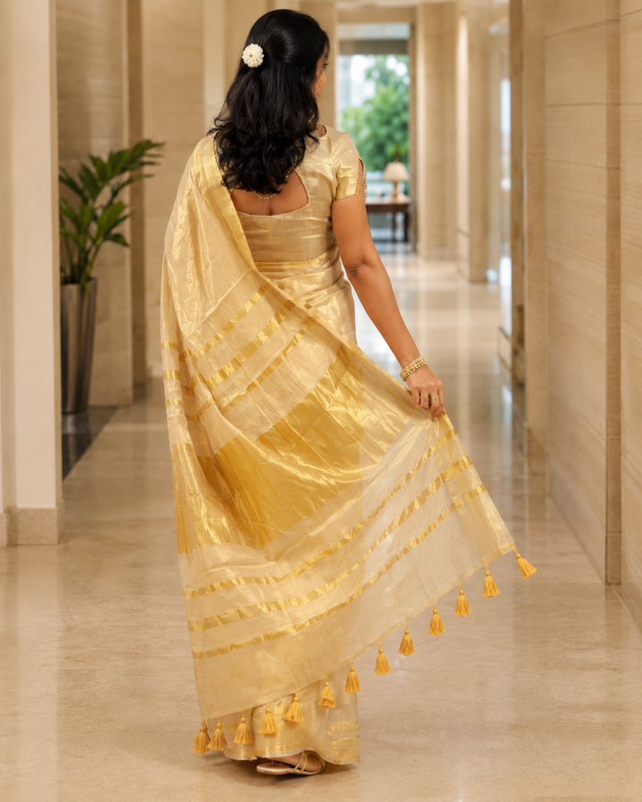 Elegant Kerala Metallic Mul Mul Cotton Saree
