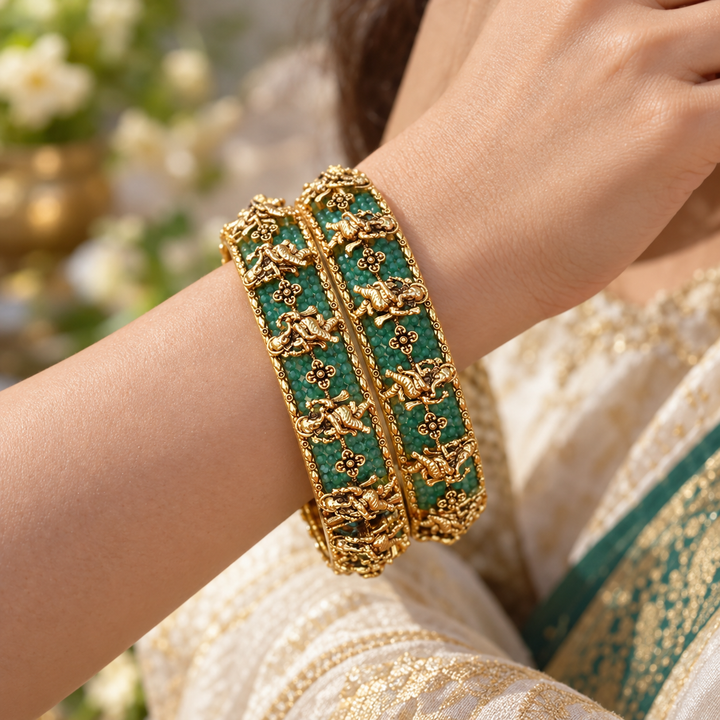Exquisite Gold Temple Screw Bangle for Festive Glamour