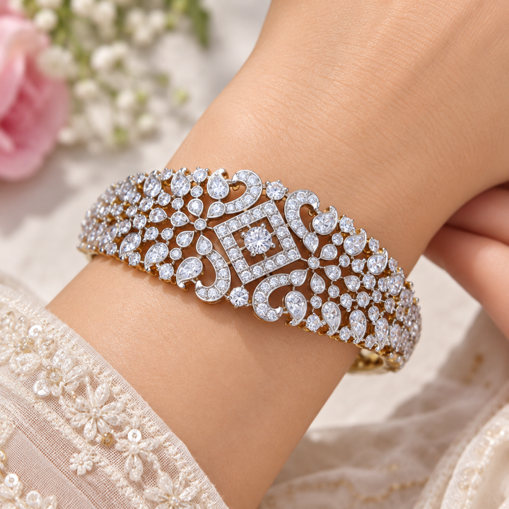 Radiant Diamond-Cut Festive Bangle – Elegant Gold Design