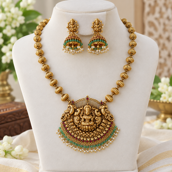 Elegant Temple Necklace Set for Wedding Glamour