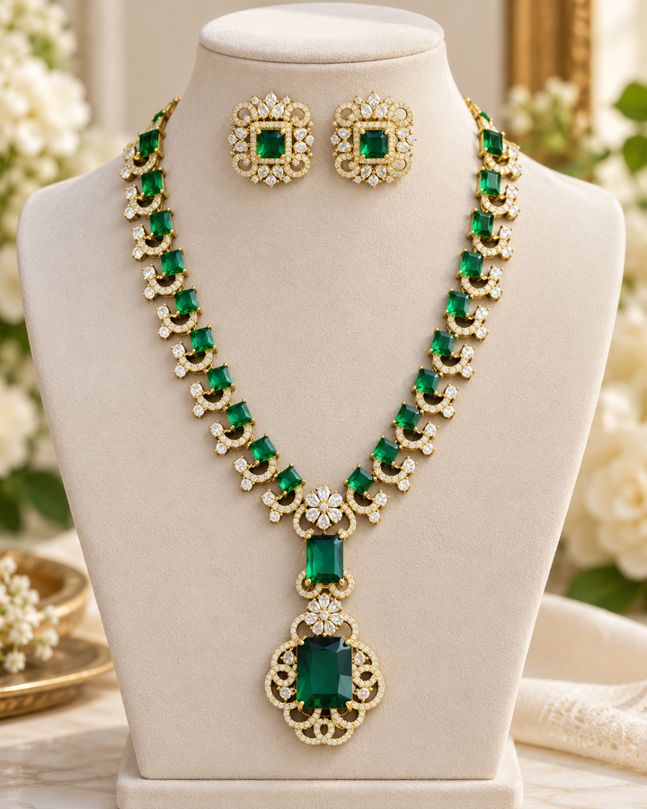 Victorian AD Floral Pendant Necklace - Green