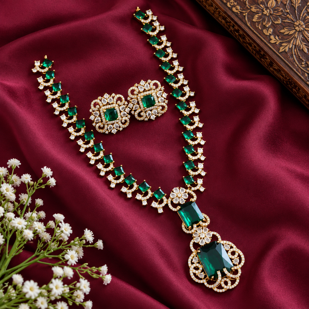 Victorian AD Floral Pendant Necklace - Green