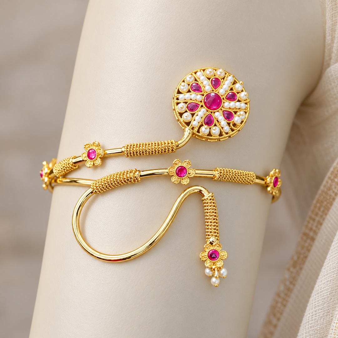 Exquisite Gold Vanki Bangle for Festive Elegance