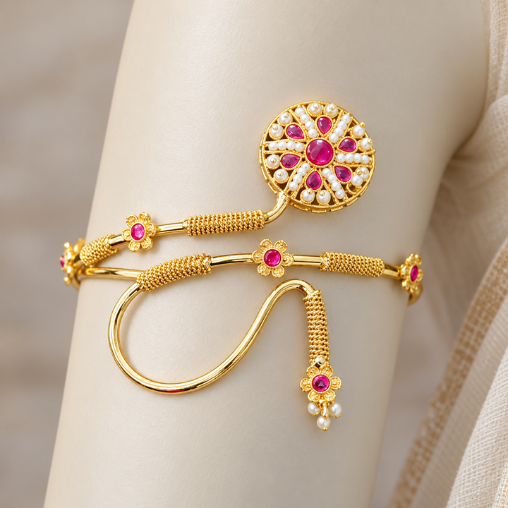 Exquisite Gold Vanki Bangle for Festive Elegance