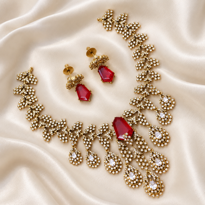 Victorian Gold Necklace for Wedding Celebrations