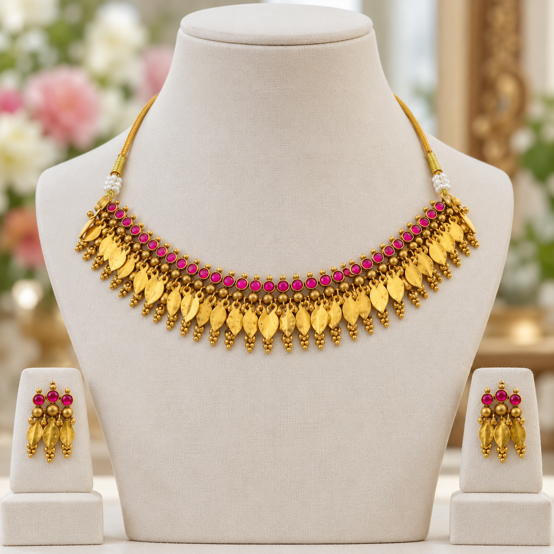 Exquisite Gold-Plated Choker Necklace for Weddings