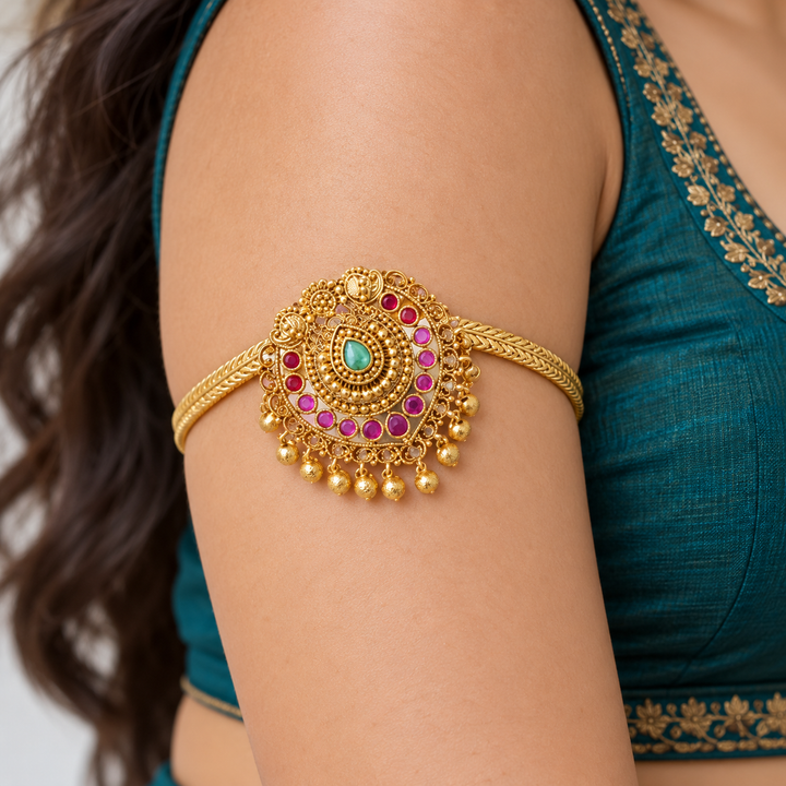 Exquisite Gold Vanki Armlet for Ultimate Elegance