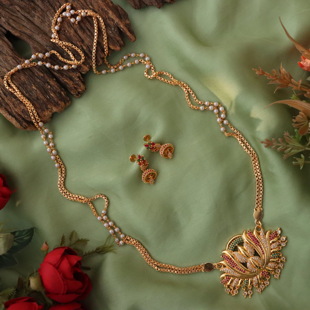 Pearl Gold Lotus Necklace Set - Festive Elegance