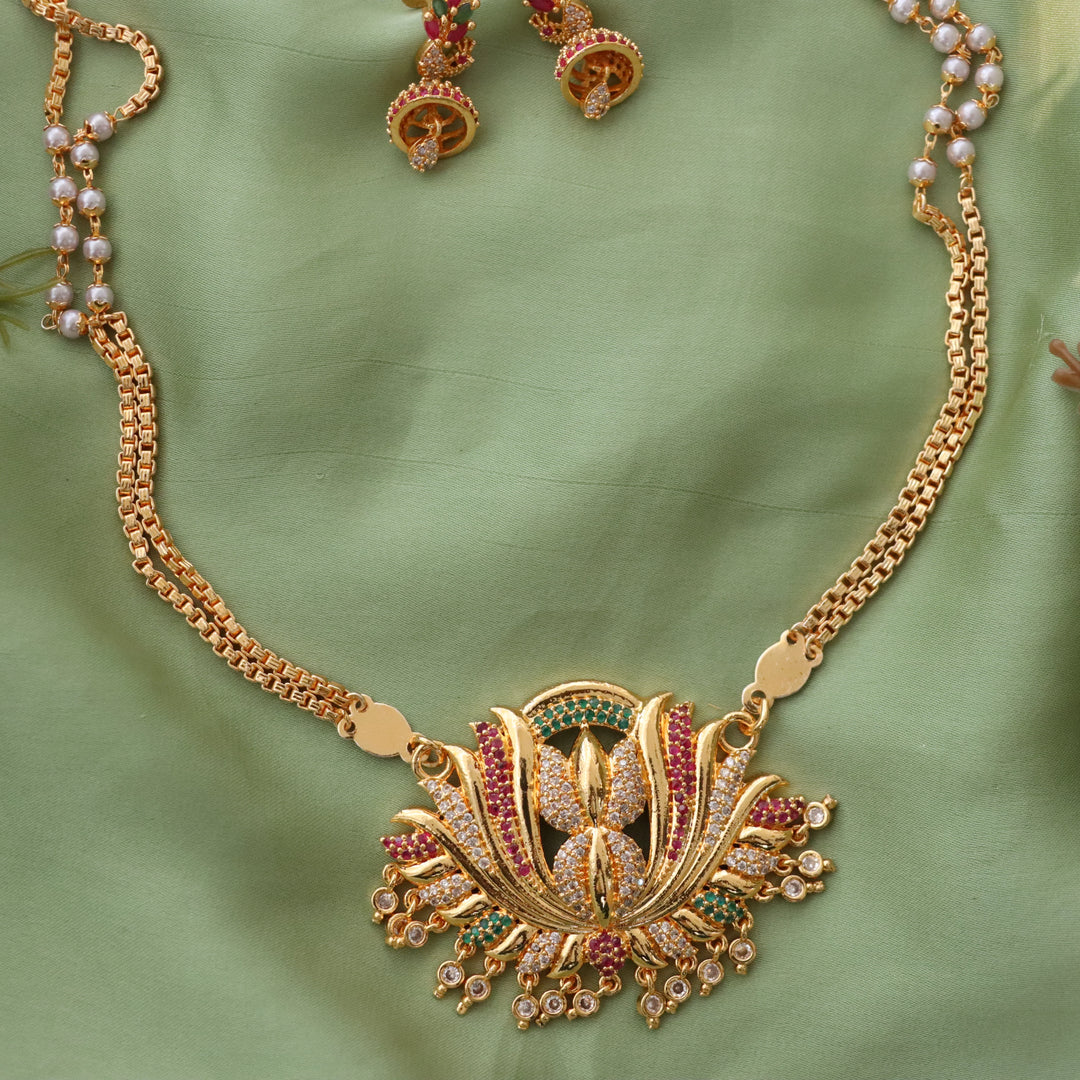 Pearl Gold Lotus Necklace Set - Festive Elegance