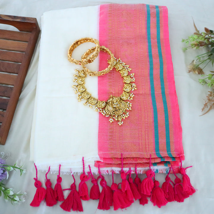Exquisite Mul Mul Cotton Kerala Saree for Festive Elegance
