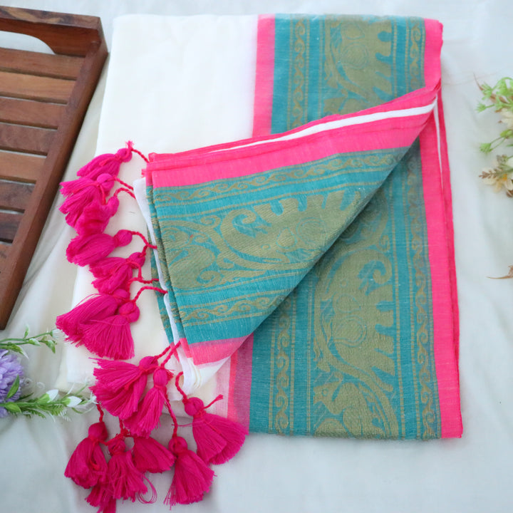 Elegant Kerala Saree with Zaree Border & Tassels