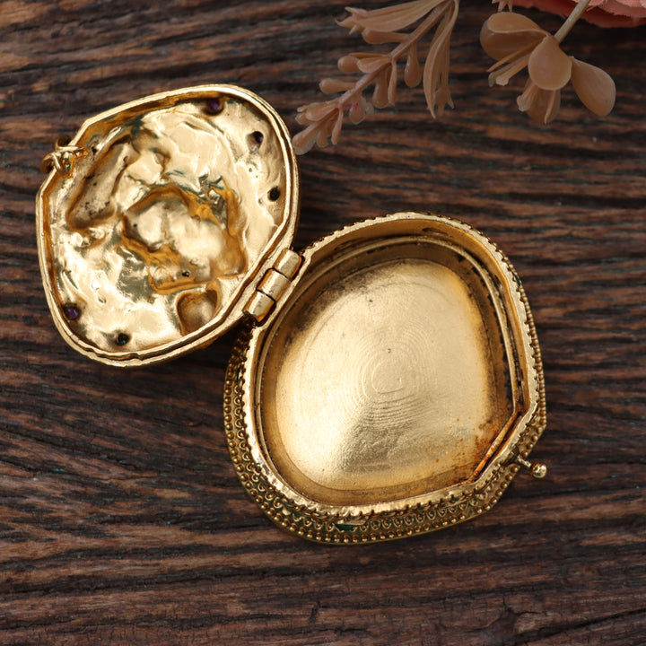 Graceful Gold Kumkum Box for Festive Gatherings